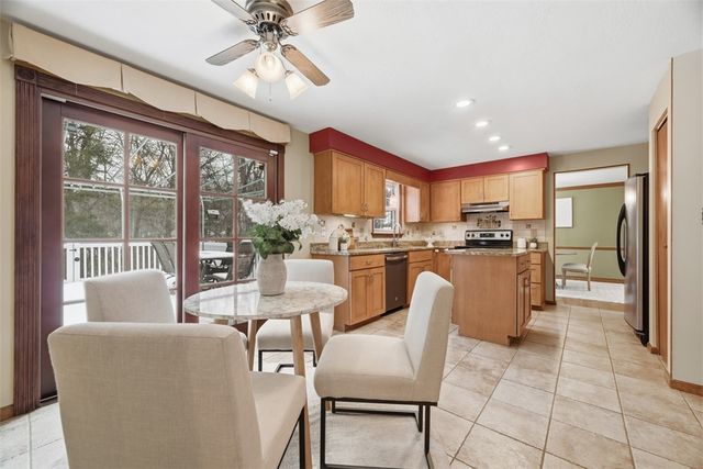 601 Overlook Ct, Marshall, PA 15090