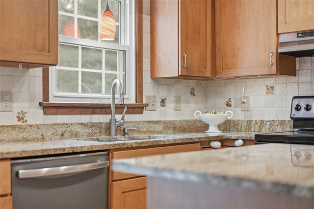 601 Overlook Ct, Marshall, PA 15090