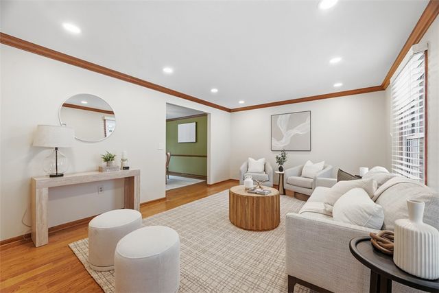 601 Overlook Ct, Marshall, PA 15090