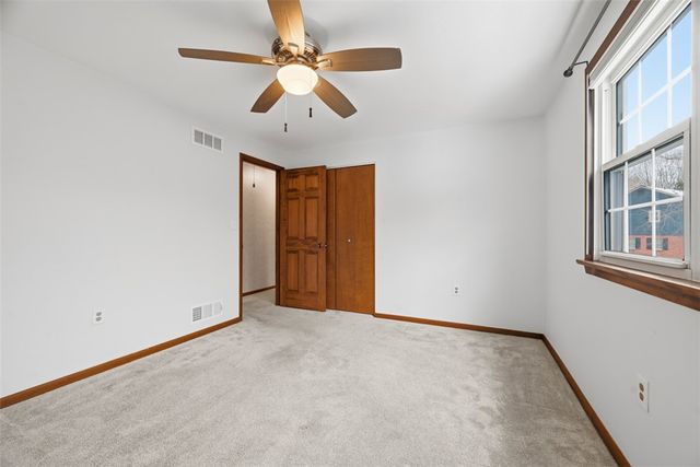 601 Overlook Ct, Marshall, PA 15090