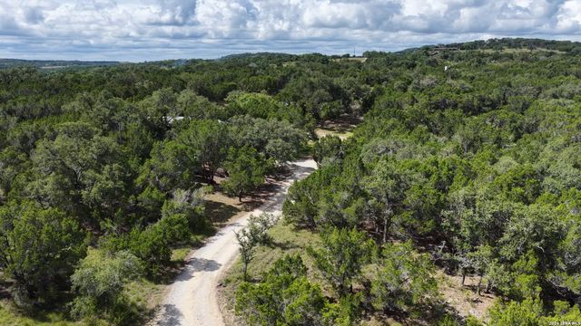 885 HEIMER LANGE RD, Spring Branch, TX 78070