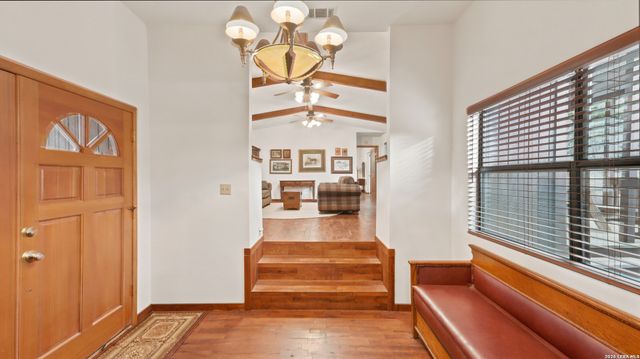 885 HEIMER LANGE RD, Spring Branch, TX 78070