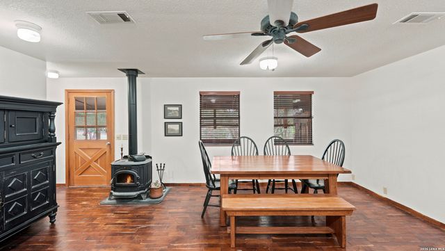885 HEIMER LANGE RD, Spring Branch, TX 78070