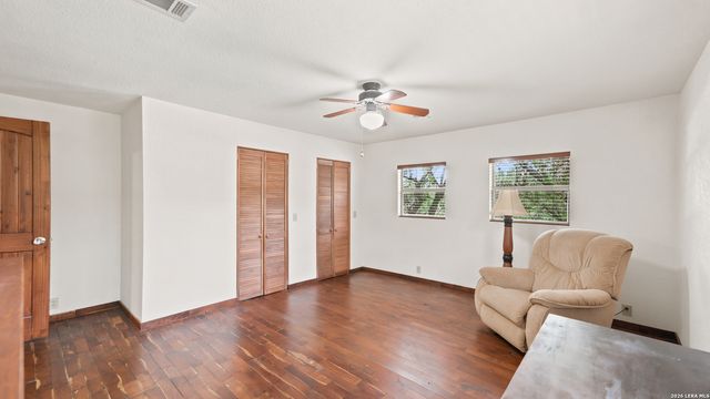 885 HEIMER LANGE RD, Spring Branch, TX 78070