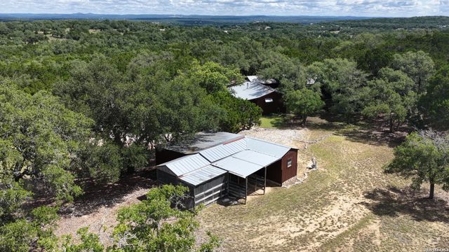 885 HEIMER LANGE RD, Spring Branch, TX 78070