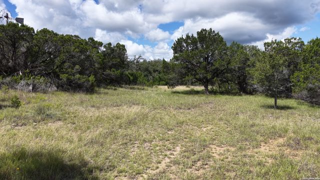 885 HEIMER LANGE RD, Spring Branch, TX 78070