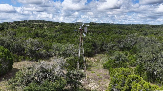 885 HEIMER LANGE RD, Spring Branch, TX 78070