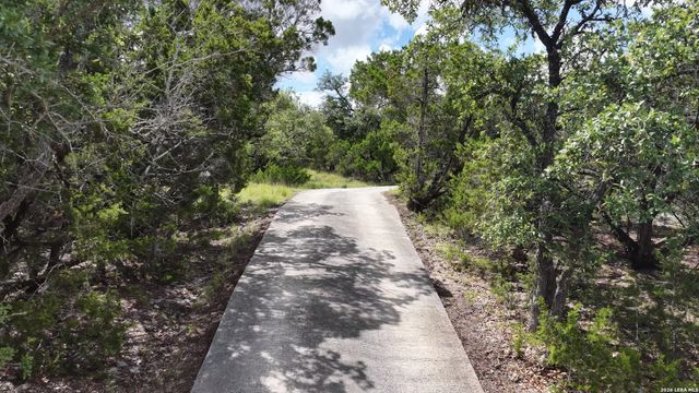 885 HEIMER LANGE RD, Spring Branch, TX 78070