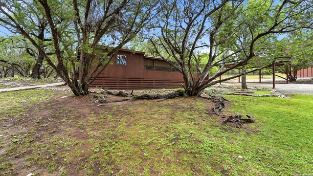885 HEIMER LANGE RD, Spring Branch, TX 78070