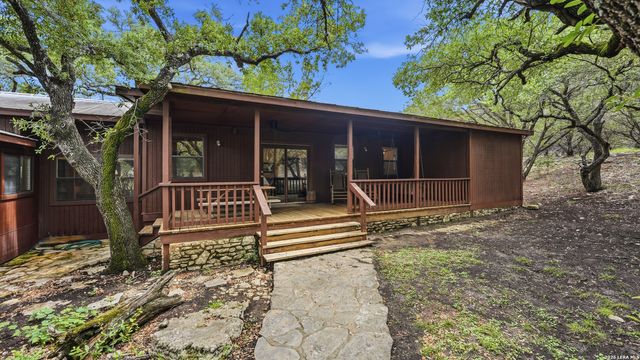885 HEIMER LANGE RD, Spring Branch, TX 78070