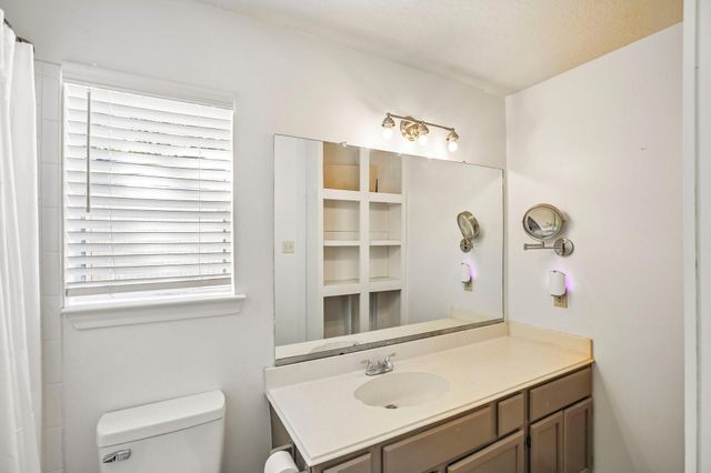 5501 Pecos Street, Dickinson, TX 77539