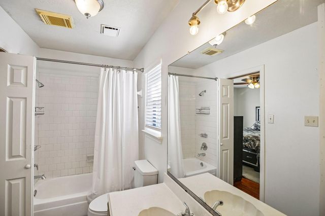 5501 Pecos Street, Dickinson, TX 77539