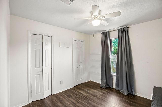 5501 Pecos Street, Dickinson, TX 77539