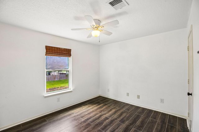 5501 Pecos Street, Dickinson, TX 77539