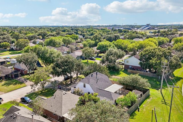 5501 Pecos Street, Dickinson, TX 77539