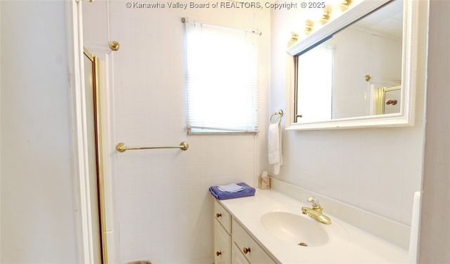 3814 Noyes Avenue Se, Charleston, WV 25304