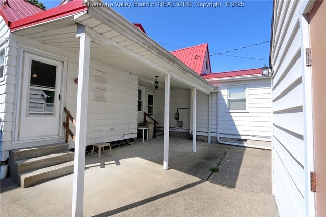 3814 Noyes Avenue Se, Charleston, WV 25304