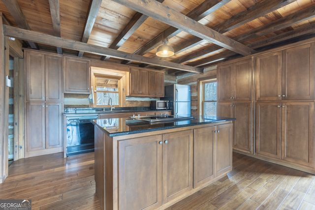 75 Raburn Lake Road, Bremen, GA 30110