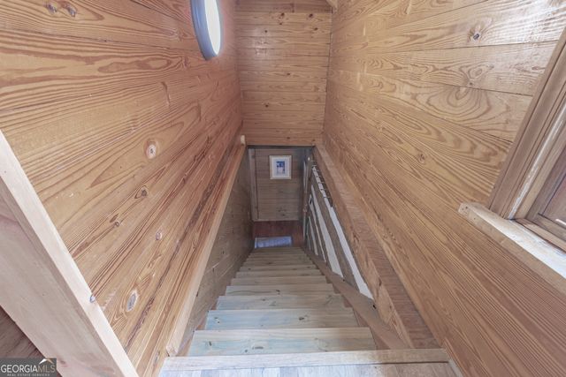 75 Raburn Lake Road, Bremen, GA 30110