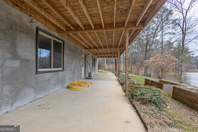 75 Raburn Lake Road, Bremen, GA 30110