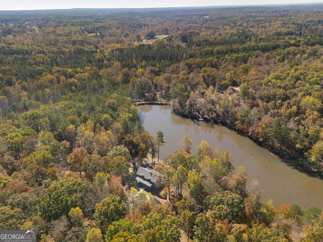 75 Raburn Lake Road, Bremen, GA 30110