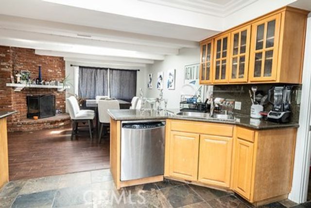 10461 Andora, Chatsworth, CA 91311
