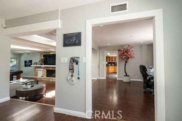10461 Andora, Chatsworth, CA 91311