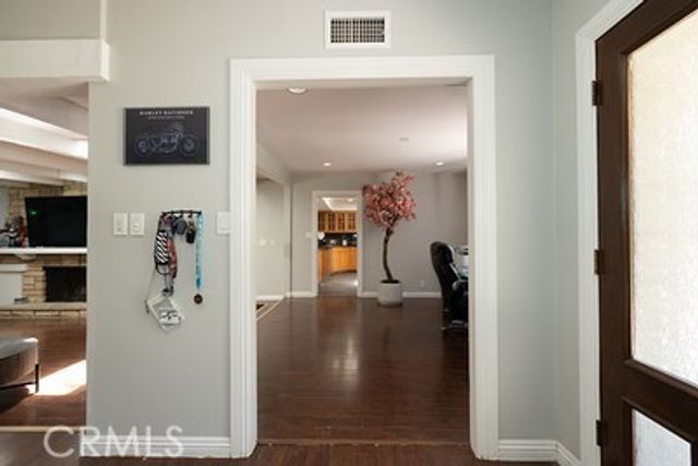 10461 Andora, Chatsworth, CA 91311