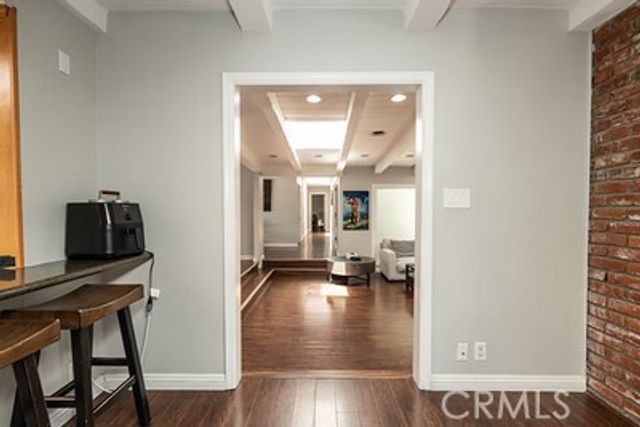 10461 Andora, Chatsworth, CA 91311