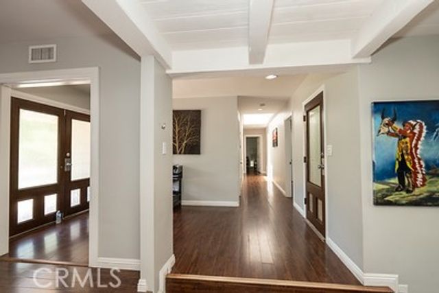 10461 Andora, Chatsworth, CA 91311