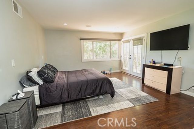 10461 Andora, Chatsworth, CA 91311