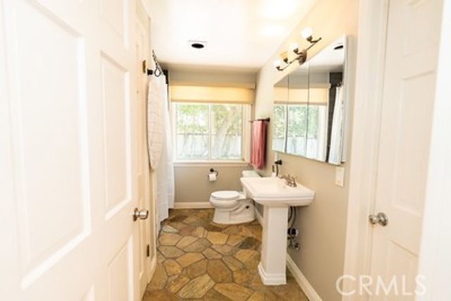 10461 Andora, Chatsworth, CA 91311
