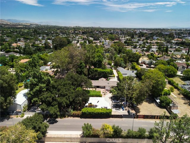 10461 Andora, Chatsworth, CA 91311