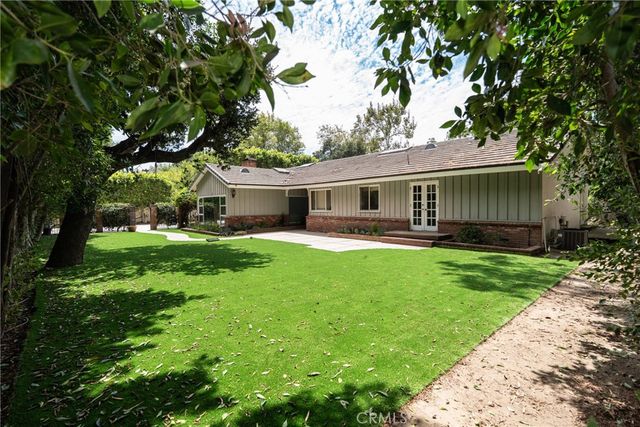 10461 Andora, Chatsworth, CA 91311