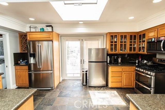 10461 Andora, Chatsworth, CA 91311