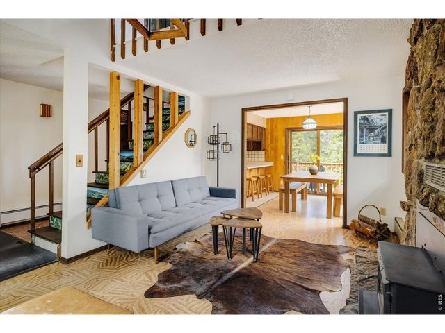 10212 Dowdle Dr, Golden, CO 80403