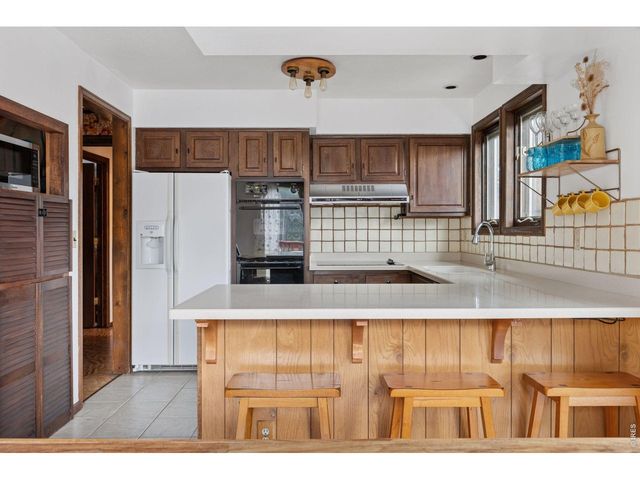 10212 Dowdle Dr, Golden, CO 80403