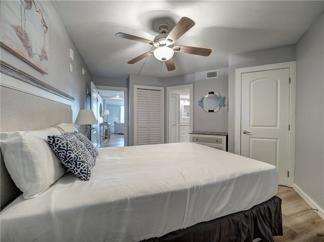 800 Sandcastle Dr 129, Port Aransas, TX 78373