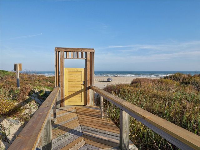 800 Sandcastle Dr 129, Port Aransas, TX 78373