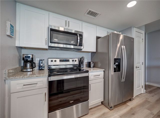 800 Sandcastle Dr 129, Port Aransas, TX 78373