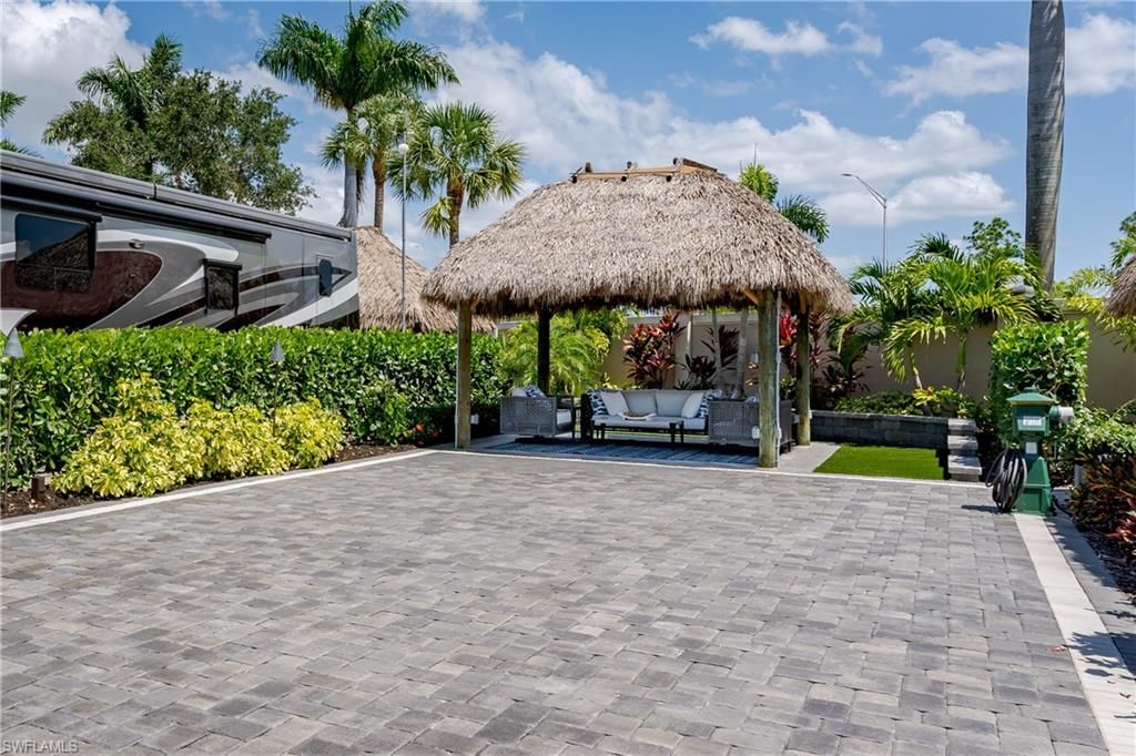 13619 Snook CIR, NAPLES, FL 34114 — exterior