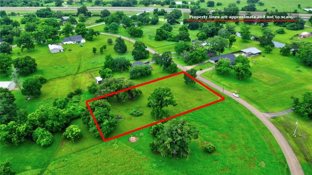 220 Stage Coach Trail, Angleton, TX 77515