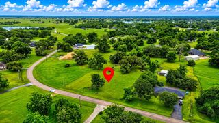 220 Stage Coach Trail, Angleton, TX 77515