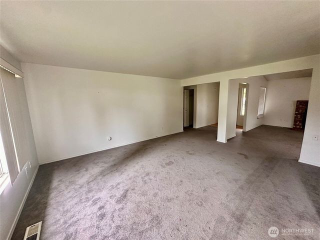 24516 47th Avenue E, Graham, WA 98338