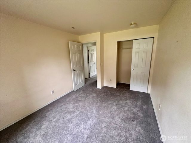 24516 47th Avenue E, Graham, WA 98338