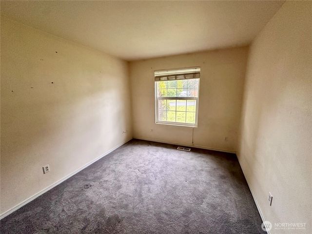 24516 47th Avenue E, Graham, WA 98338