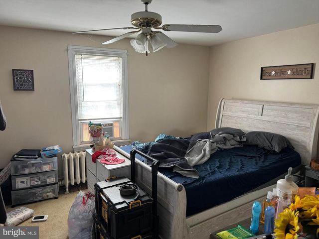 205 ERIE AVE, Quakertown, PA 18951