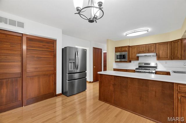 1508 Redbriar Drive, High Ridge, MO 63049