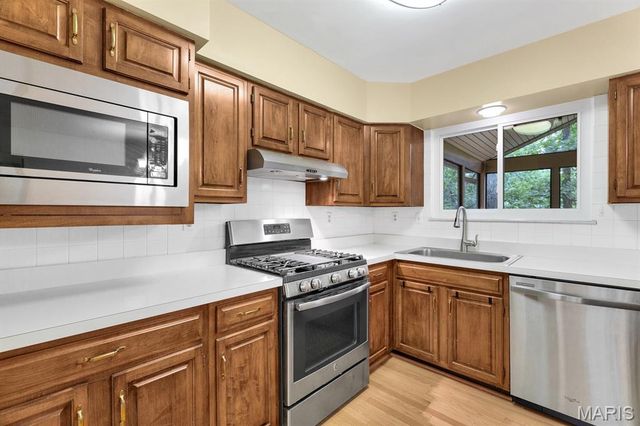 1508 Redbriar Drive, High Ridge, MO 63049