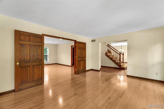 1508 Redbriar Drive, High Ridge, MO 63049